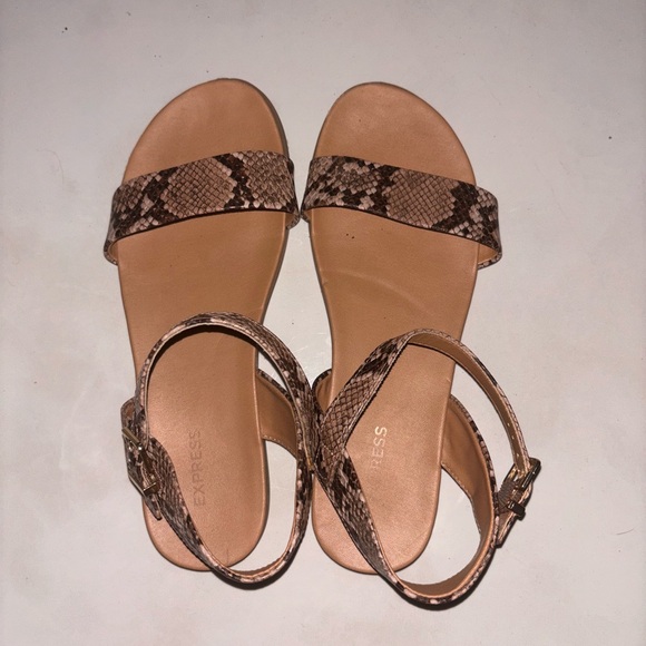 Express Snake Print Sandals Ankle Strap Size 8 - Picture 4 of 4